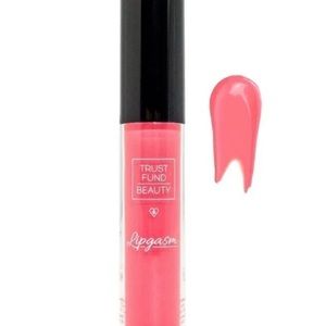 Lip gasm in Unprofessional